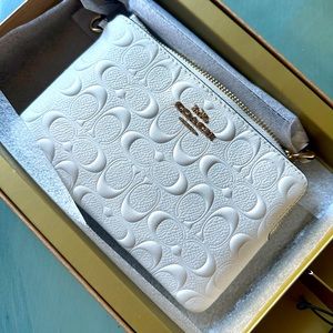 COACH NWT Wristlet - Genuine Leather, Chalk color, boxed completely new